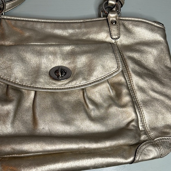 VINTAGE GOLD COACH BAG (OS) - Picture 2 of 7